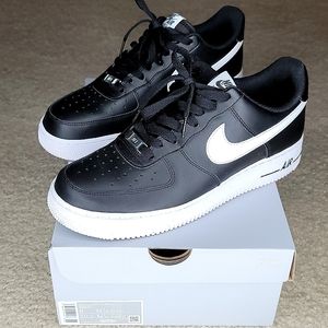 Nike Air Force 1 black size 9.5